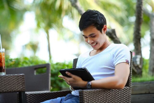 Teen male on device.
